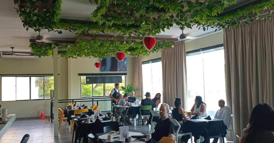 Mi Tierra Hotel Y Restaurante San Luis 外观 照片